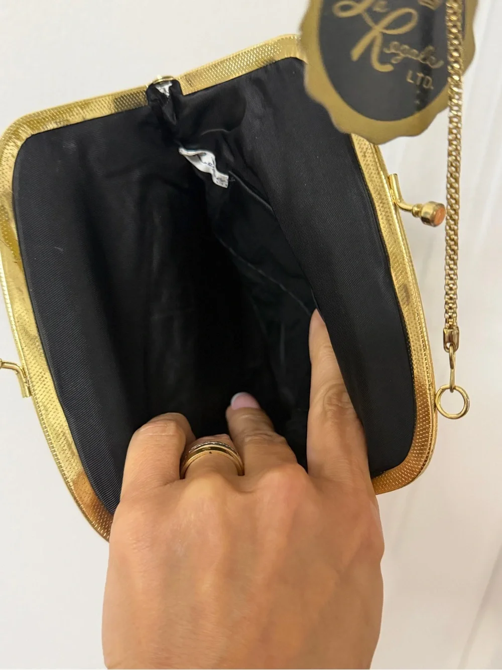 La Regale elegant black